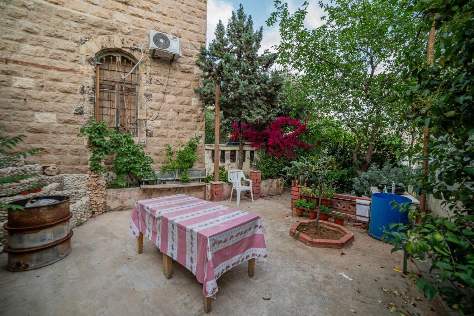 Central House With Beautiful Garden Amã Exterior foto